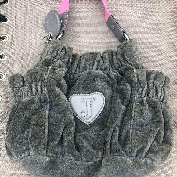 Juicy Couture Vintage 2002 Gray and Pink Velour Bag - Picture 6 of 16